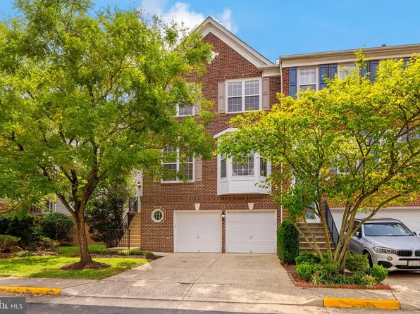 9331 Branch Side Ln, Fairfax, VA 22031