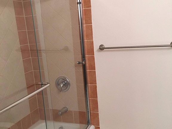 5th image of 3220 Altura Ave APT 109