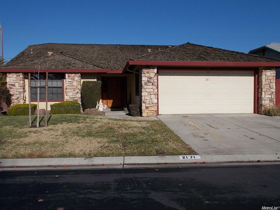1st image of 2171 Garden Circle Dr W