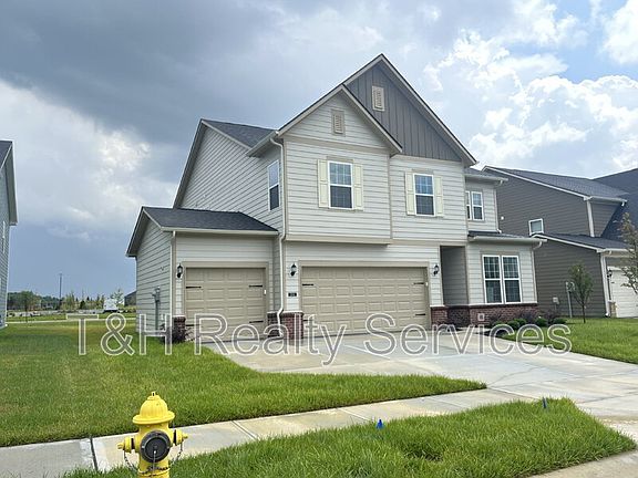 2nd image of 13153 Himalaya Cir