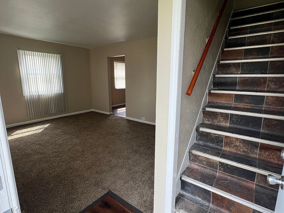 1st image of 915 S Gladstone Ave