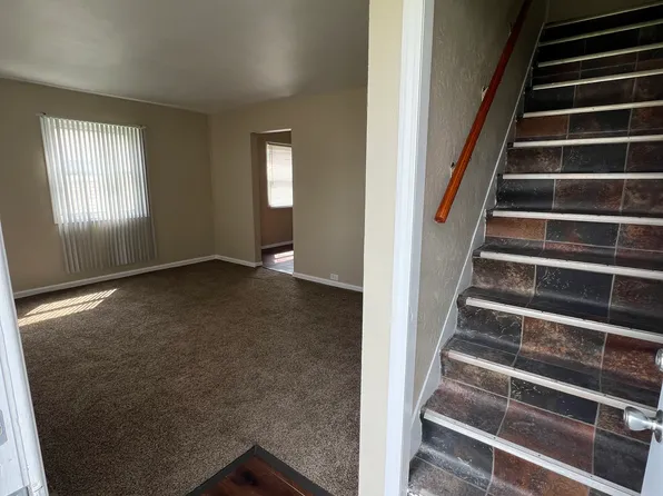 915 S Gladstone Ave, South Bend, IN 46619