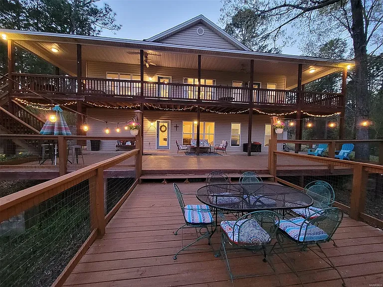 645 Cartwright Rd — Photo 3
