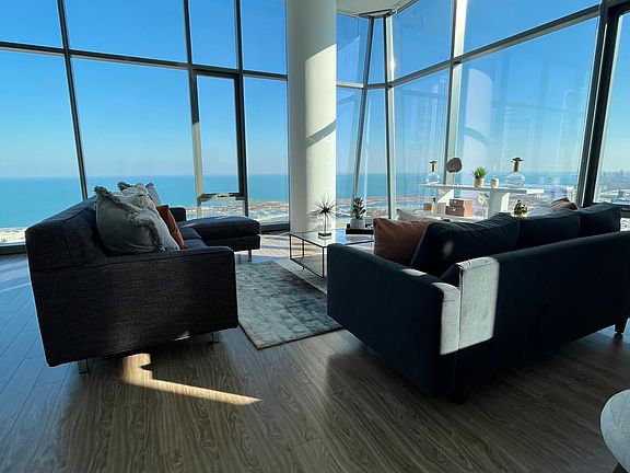 5th image of 1303 S Michigan Ave #4607