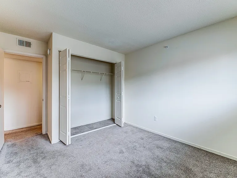 Crown Pointe — Photo 10