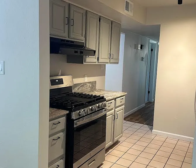 4232 Trinity Pl NW — Photo 7