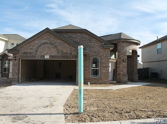 2nd image of 2734 N Brighton Park