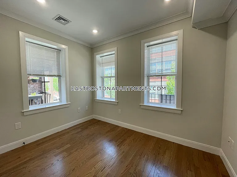 191 Porter St #3 — Photo 21