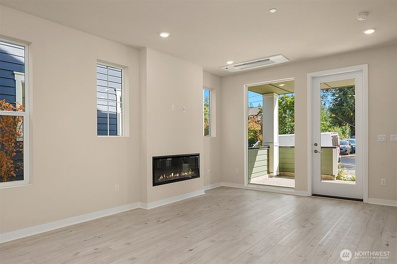 5th image of 31846 Myrtle #40 Street