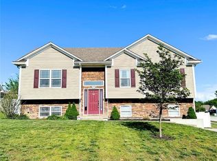619 Springridge Rd, Warrensburg, MO 64093
