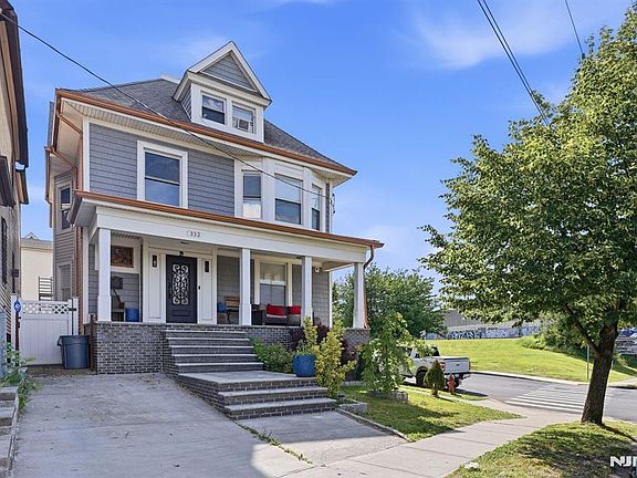 2nd image of 334 1st Avenue