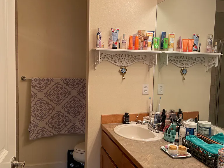 2558 NE Kirkwood Pl — Photo 7