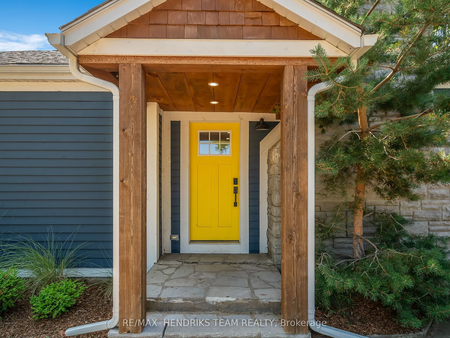 3 bed, $2,800 — Photo 2