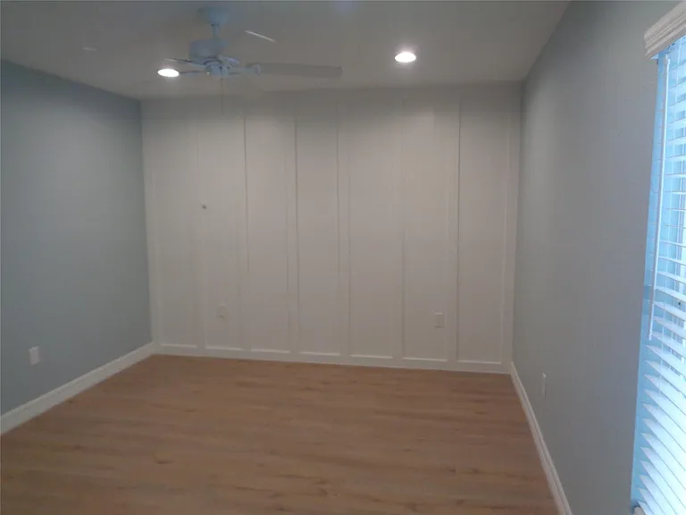 2035 Sherwood Forest St — Photo 17