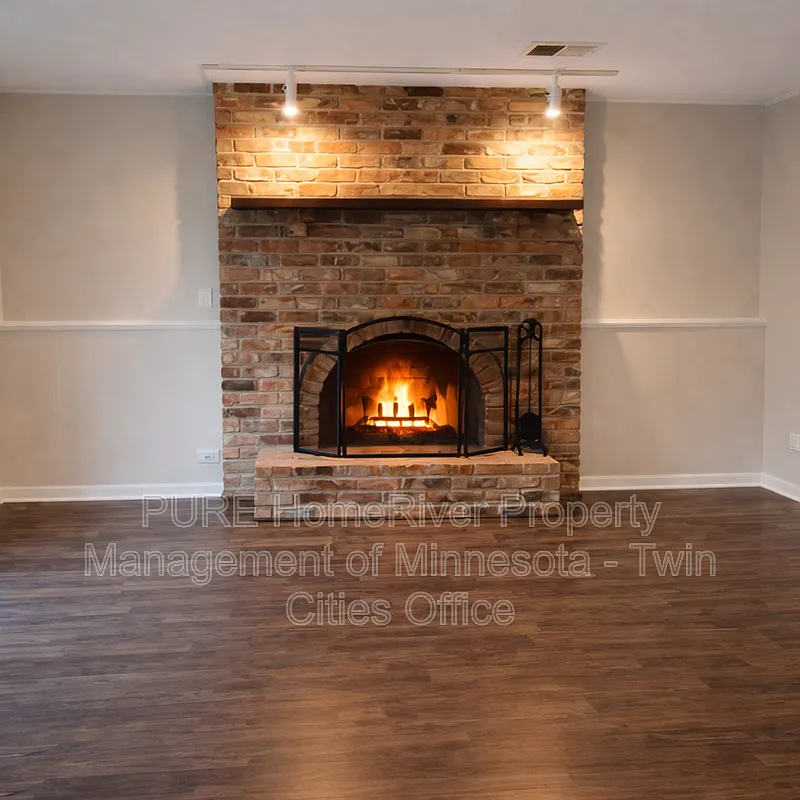 2 bed, 1.5 bath, 1302 sqft, $2,000 — Photo 3