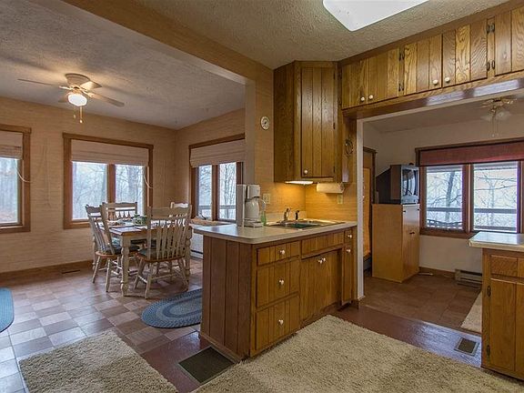 5th image of 4615 Little Creek Dr