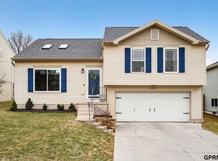 15409 Willit St, Bennington, NE 68007