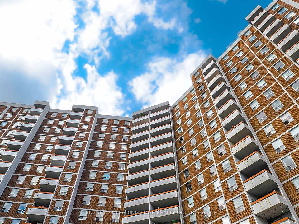1st image of 10 Edgecliff Golfway #617