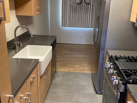 2nd image of 11911 Dorothy St #106
