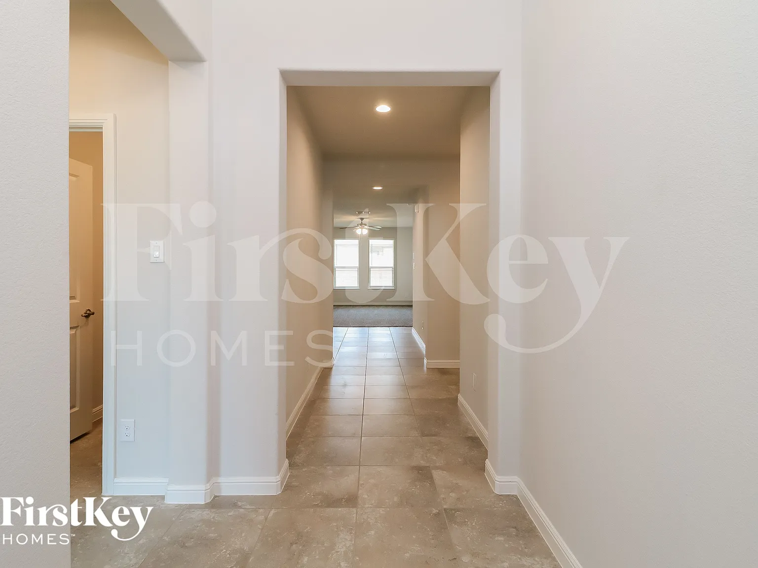 4 bed, 2.0 bath, 1676 sqft, $2,440 — Photo 2