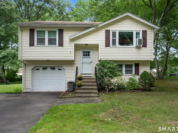 49 Ingersol Road, Milford, CT 06460