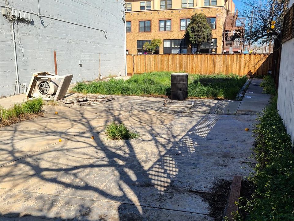 1st image of 22 East 9th Street