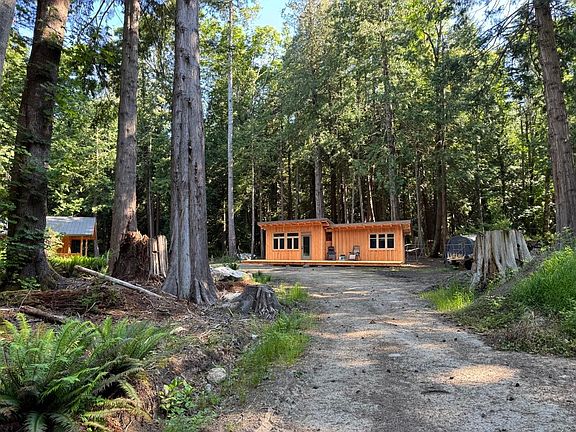 2nd image of 315 Hairy Elbow Rd