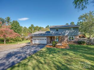 4 Daniel Dr, Fletcher, NC 28732