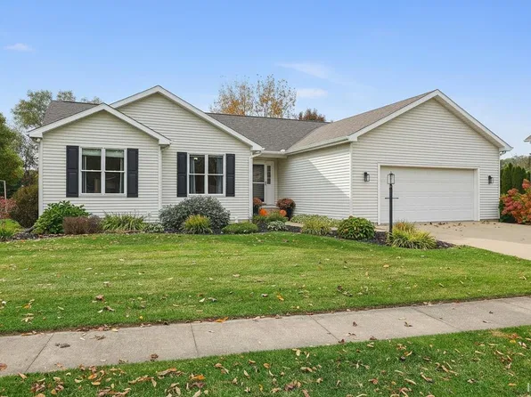 52119 Windermere Dr, Granger, IN 46530