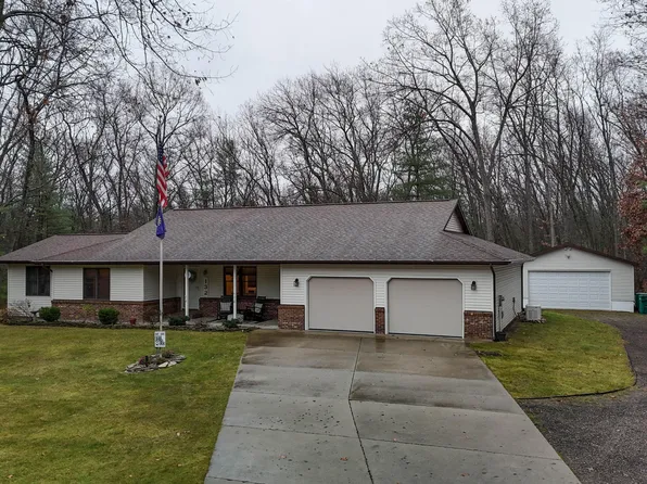 132 Wooden Key Dr, Houghton Lake, MI 48629