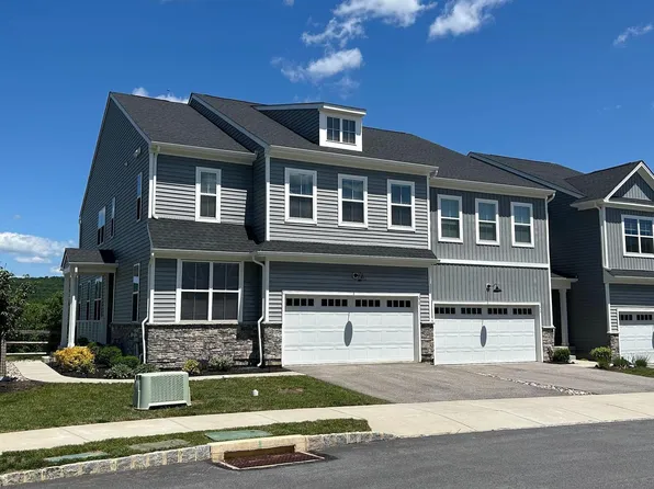 50 Ladbroke Dr, Exton, PA 19341