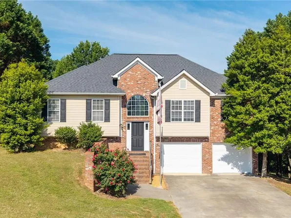 240 Orchard Way SE, Calhoun, GA 30701