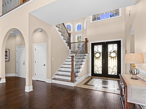 2nd image of 528 Walcott Dr. #Plantation Lakes