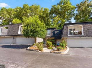 5280 Chemin De Vie, Sandy Springs, GA 30342
