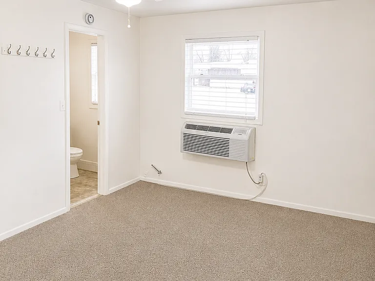 Rapids Studio Apartments — Photo 3