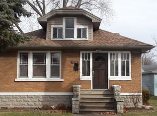 316 E 3rd St, Lockport, IL 60441