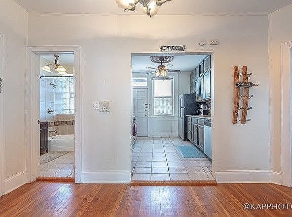 5th image of 3616 W Ainslie St #3