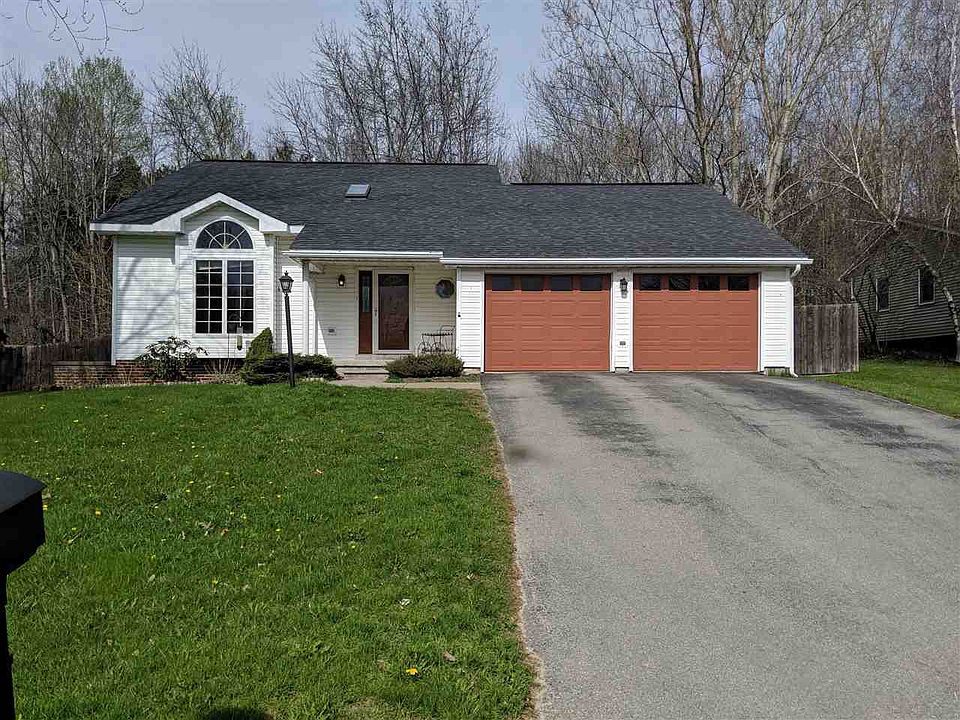 1st image of 24 Woods Dr