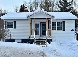 73 Pearl St, Fort Kent, ME 04743