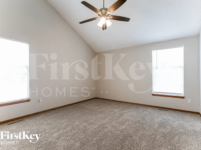 306 Copeland Dr — Photo 7