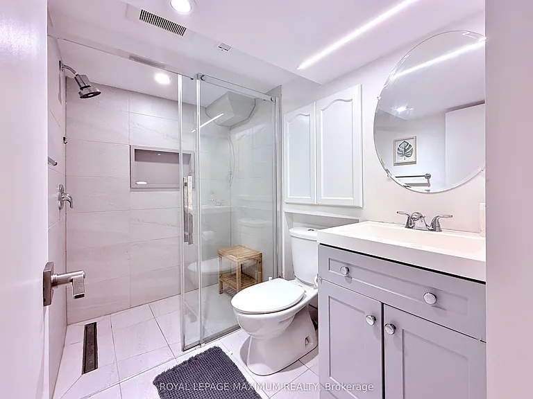 82 Calvington Dr #B — Photo 6