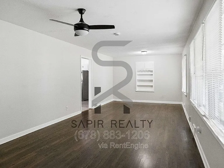 2620 Wiggins St — Photo 3