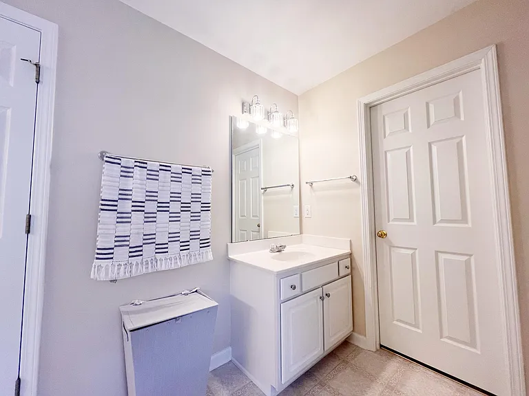 514 Adeline Ct — Photo 31
