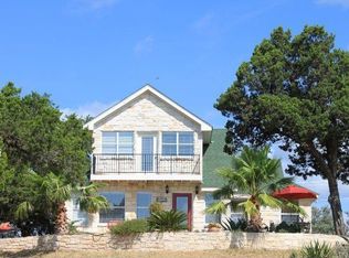 8418 Rock Cliff Dr, Jonestown, TX 78645