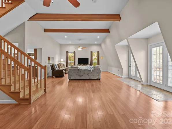 106 Travis Ln, Salisbury, NC 28146
