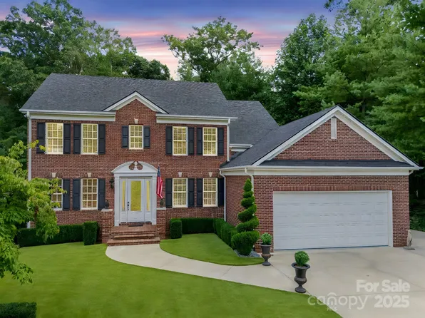 10 Ozark Spring Ln, Asheville, NC 28805