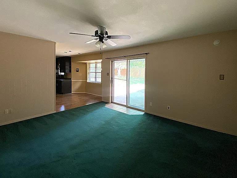 1613 Miranda Ave — Photo 3