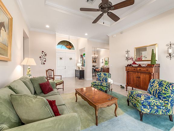 Home For Sale In Tres Belle