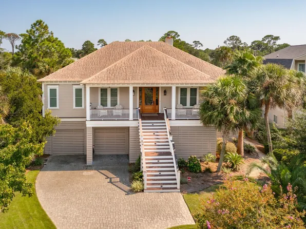 313 Shadow Race Ln, Folly Beach, SC 29439