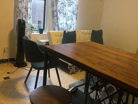 2nd image of 224 E 48th St APT 6C